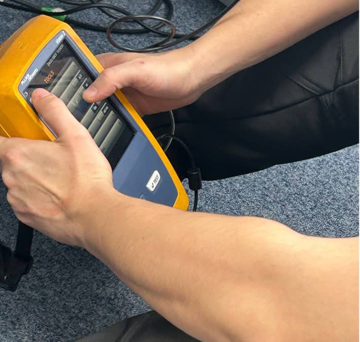 High-precision network cable tester for optimum cabling performance.