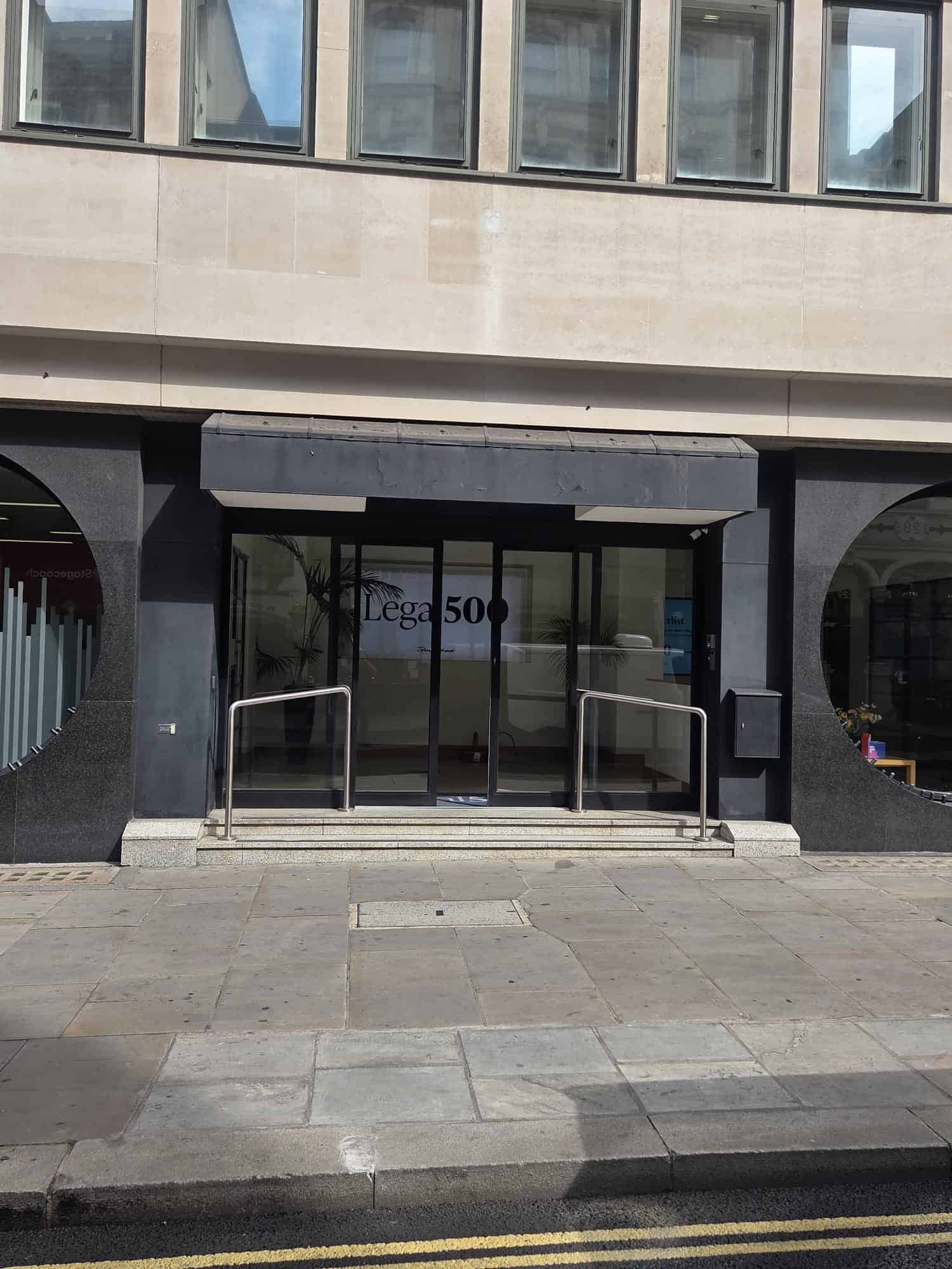 Entrance to Legal 500's offices at 188 Fleet Street, London